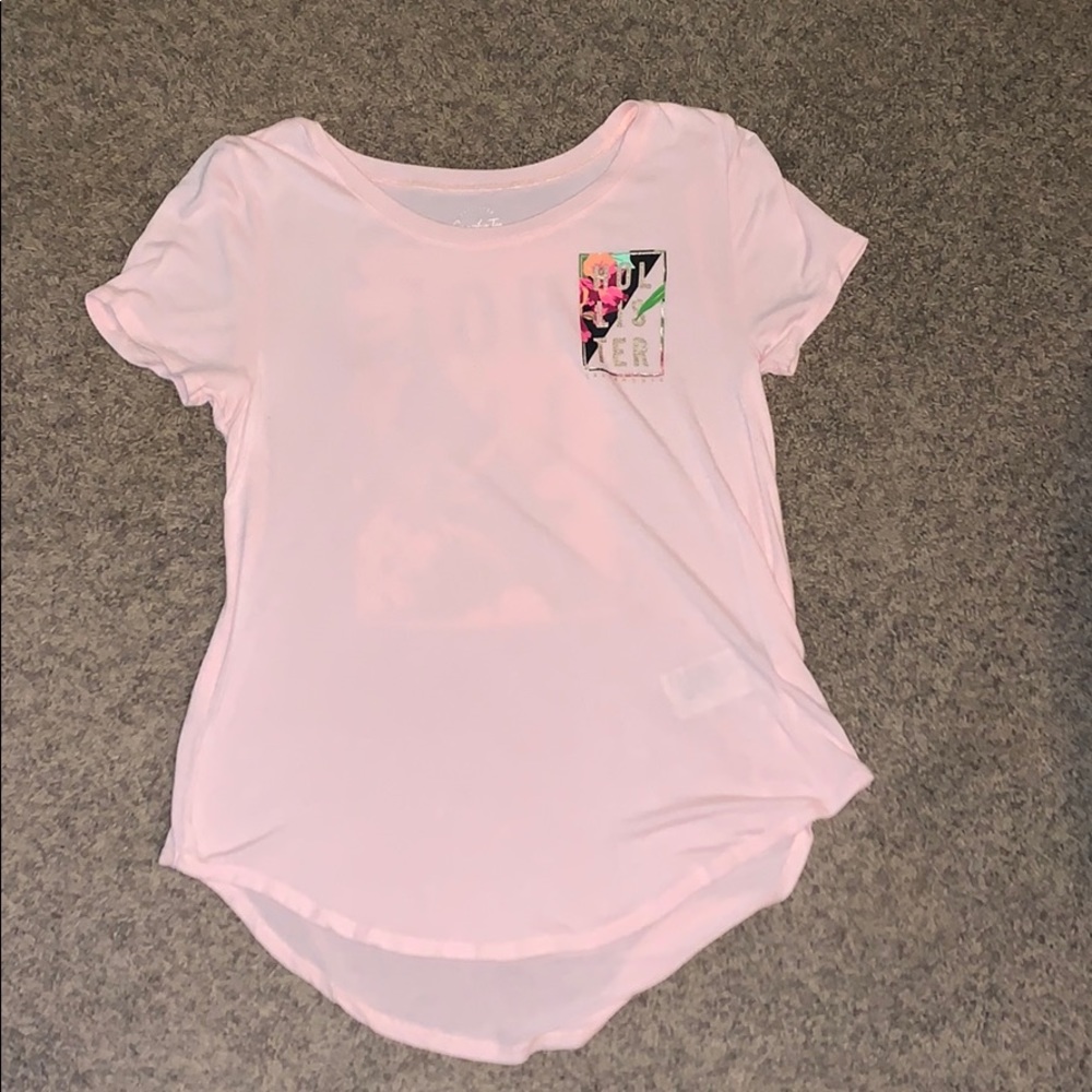 Graphic Hollister Short Sleeve T-Shirt.